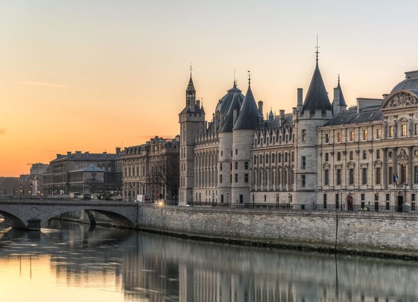 Quai_de_l'Horloge,_Paris,_Île-de-France_140320